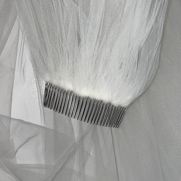 Cathedral Length Veil 👰🏻‍♀️ - Picture 4 of 6